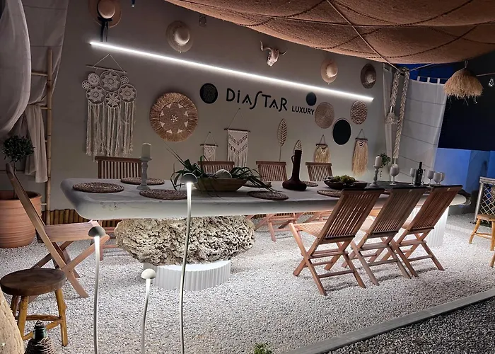 Diastar Luxury Suites New